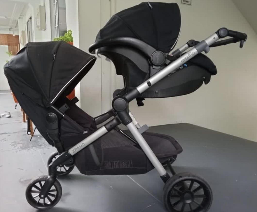 Evenflo Pivot Xpand Double stroller, Babies & Kids, Going Out