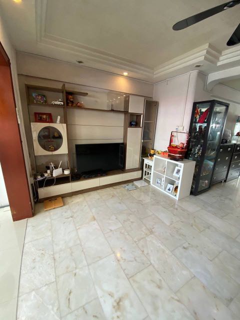 (Category: ) located in . Submitted by tauguay (Listing ID 1154841240, Image 1). Description: .