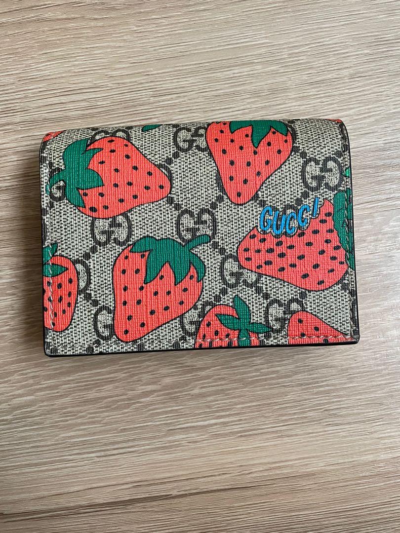 GUCCI card case wallet in strawberry print 573839