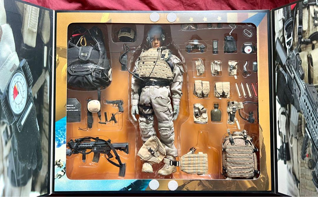 絕版 Hot Toys 1:6 12” Halo High Altitude Low Opening US Navy Seal Team 2 Halo  Jumper Figure
