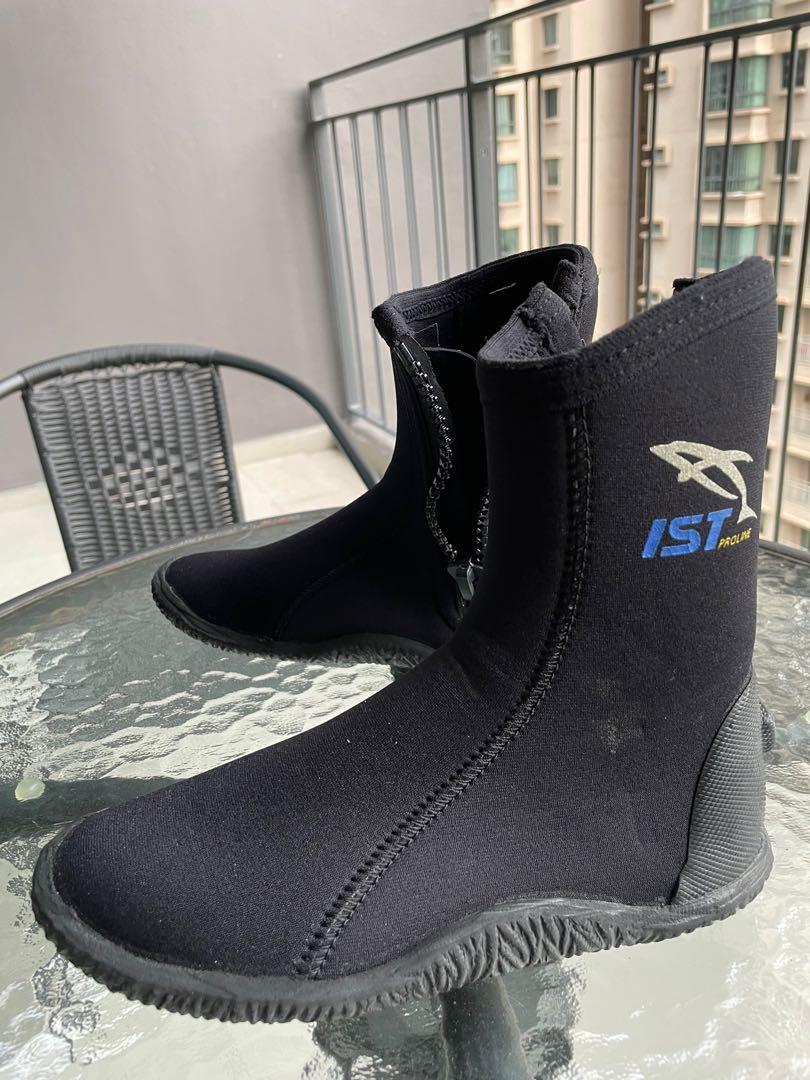 IST dive boots 5mm, Sports Equipment, Other Sports Equipment and