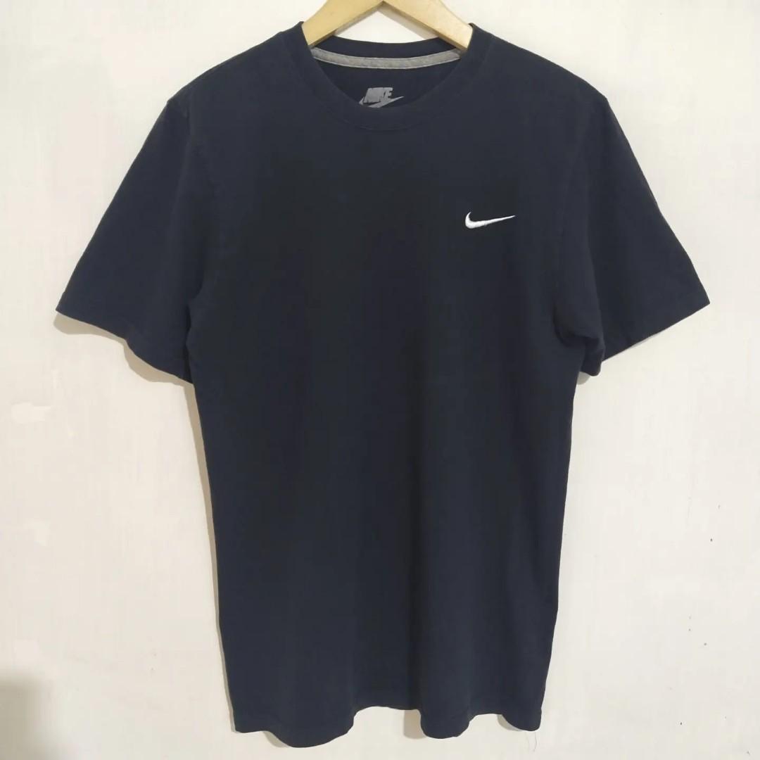 Kaos Nike Small Swoosh, Fesyen Pria 