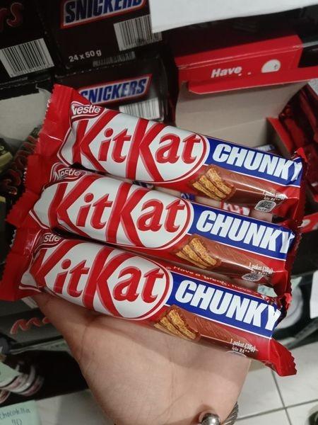 KIT KAT 3 PCS/SET (Category: Other Food & Drinks) located in Quezon City. Submitted by uno_store (Listing ID 1154823670, Image 2). Description: KIT KAT 3 PCS/SET P 120 PM for orders and deliveries.