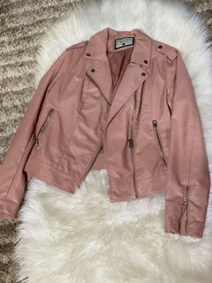 (Category: ) located in . Submitted by preloved_jrt (Listing ID 1154783175, Image 1). Description: .