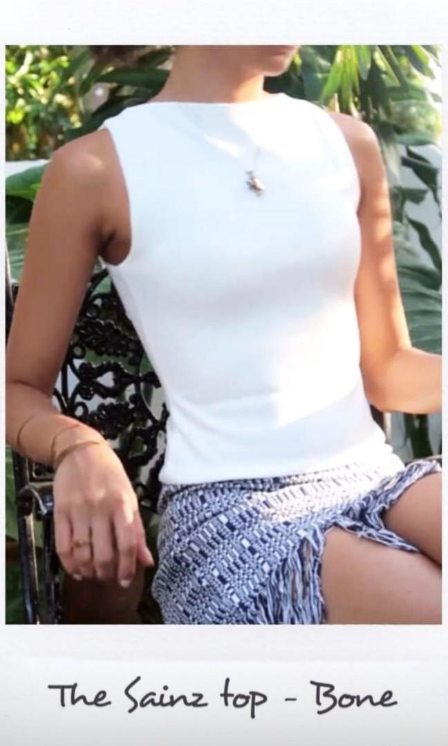 LF:imo.mnl sainz top in small or xtra small (Category: Others Tops) located in Quezon City. Submitted by churo.chim (Listing ID 1154923103, Image 2). Description: desperately lf: imo mnl tops in size small or xtra small can be used worn once or brand new just pm me helping tags: beas closet zara imo.mnl miu the label halo halo.