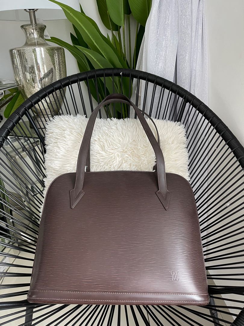 Epi lussac louis vuitton best sale