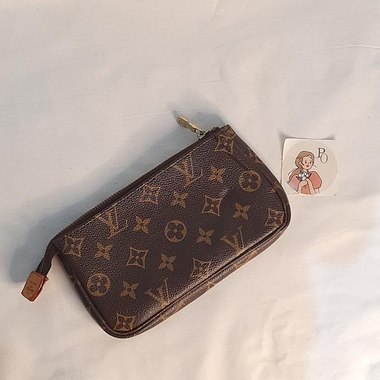 Tas Louis Vuitton Makeup Bag With Pouch, Fesyen Wanita, Tas & Dompet di  Carousell