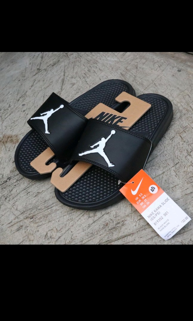 Nike Air Jordan Slides, Men's Fashion, Footwear, Flipflops and Slides on  Carousell