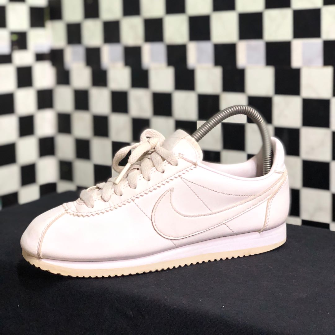 nike cortez womens white