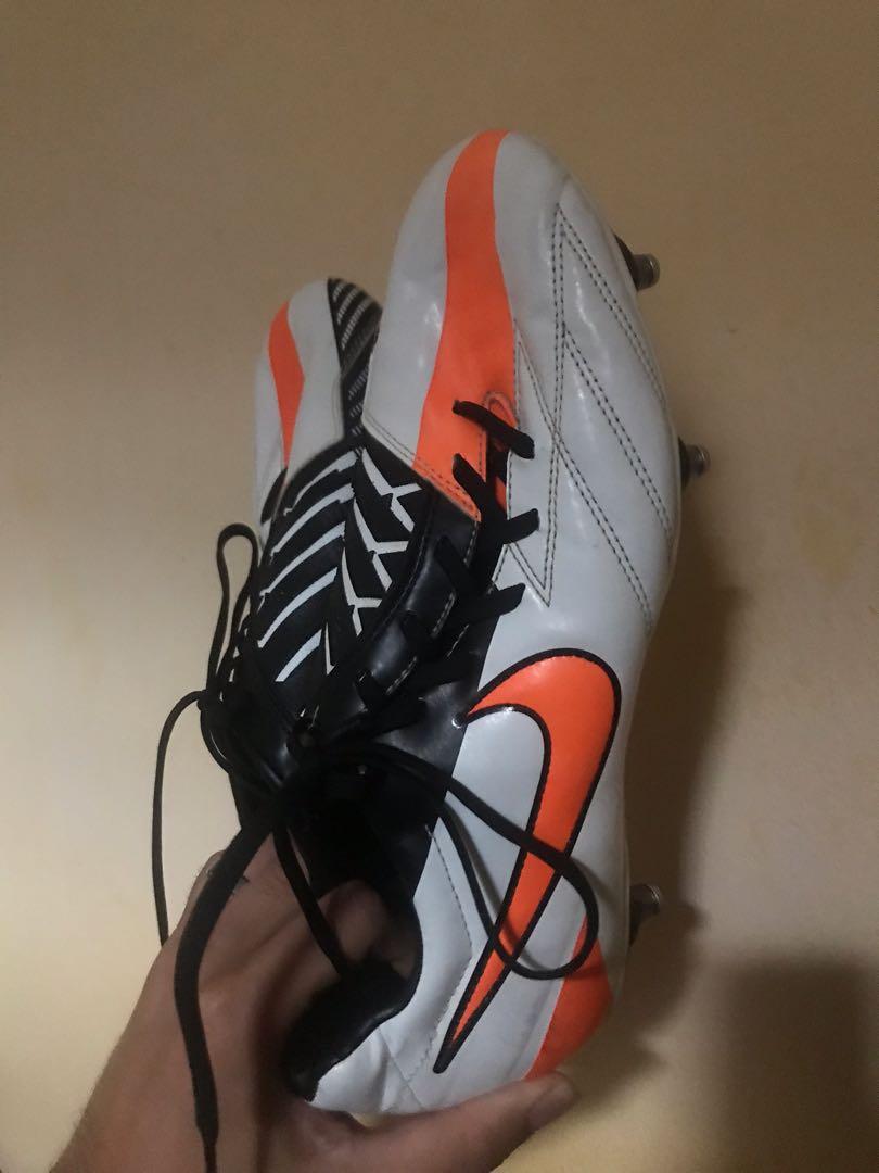 Nike t90 deals studs