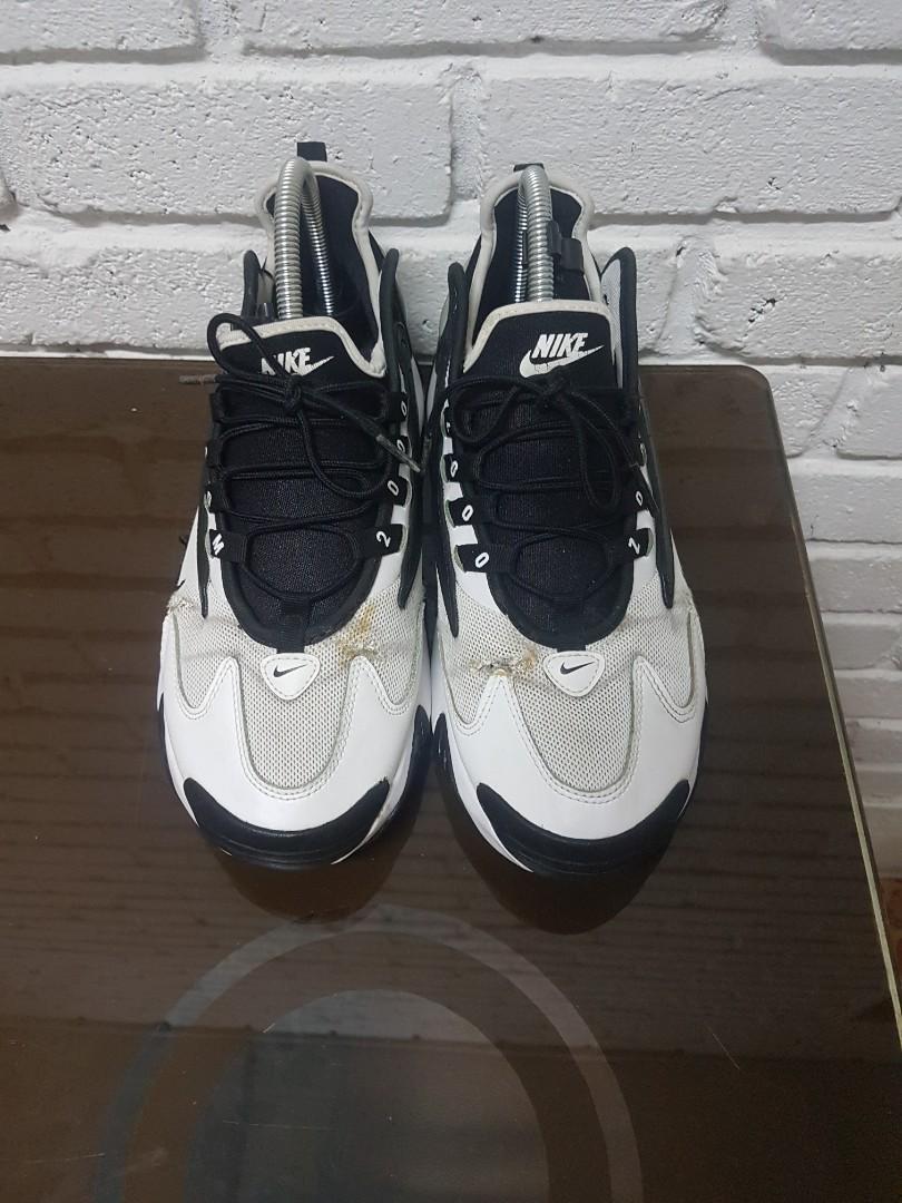 Nike store techno 2k