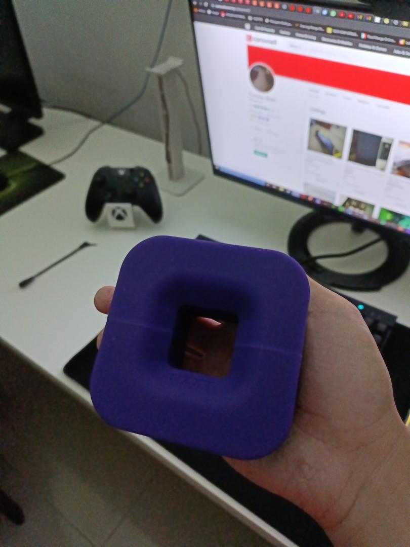 NZXT puck headphone holder purple