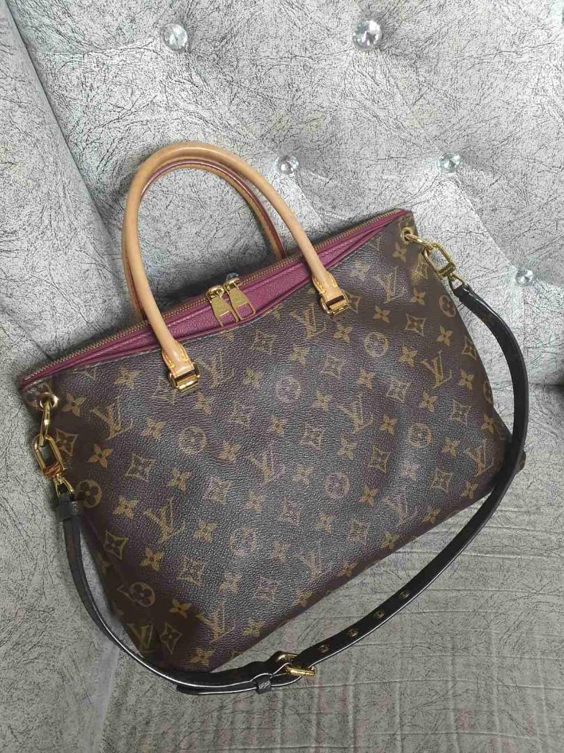 Pallas red mm (Category: Luxury Bags & Wallets) located in Butuan. Submitted by jen_pre (Listing ID 1154797163, Image 2). Description: .