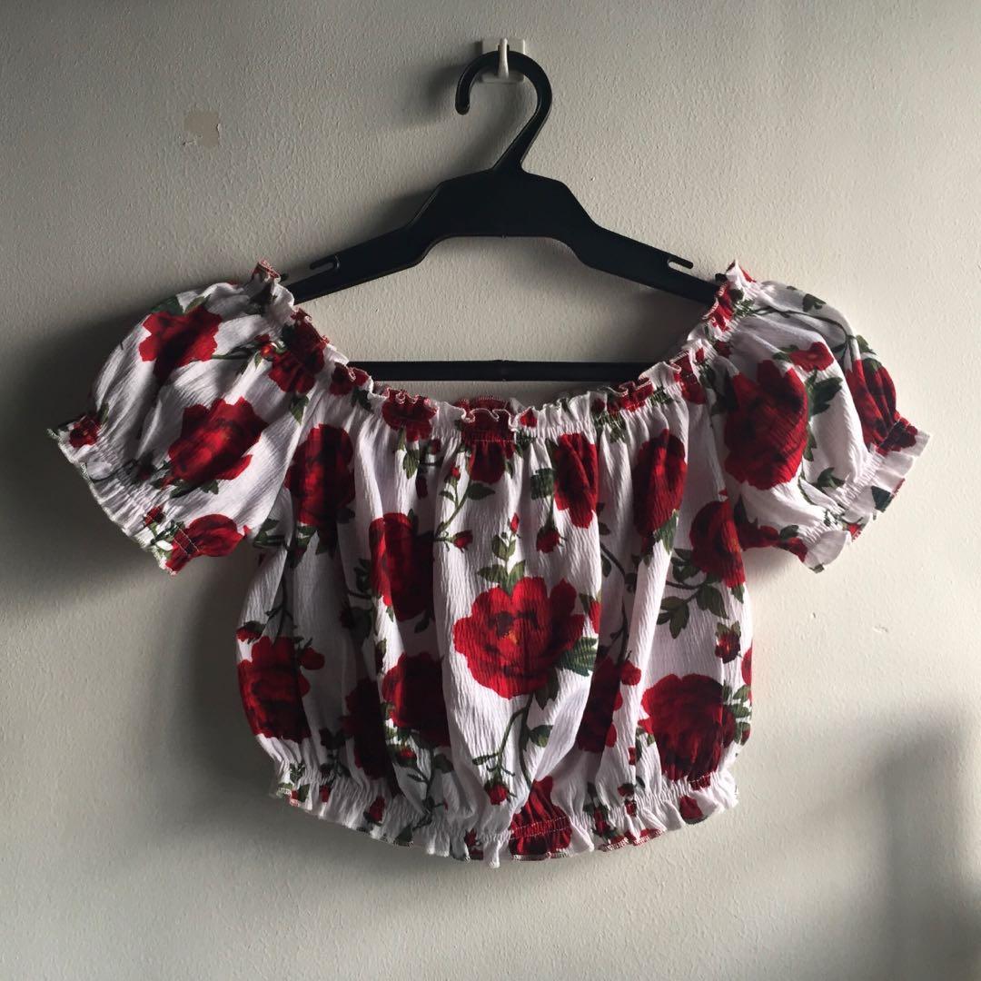 red floral off shoulder top (Category: Others Tops) located in Quezon City. Submitted by _clemi (Listing ID 1154856411, Image 1). Description: s-m.