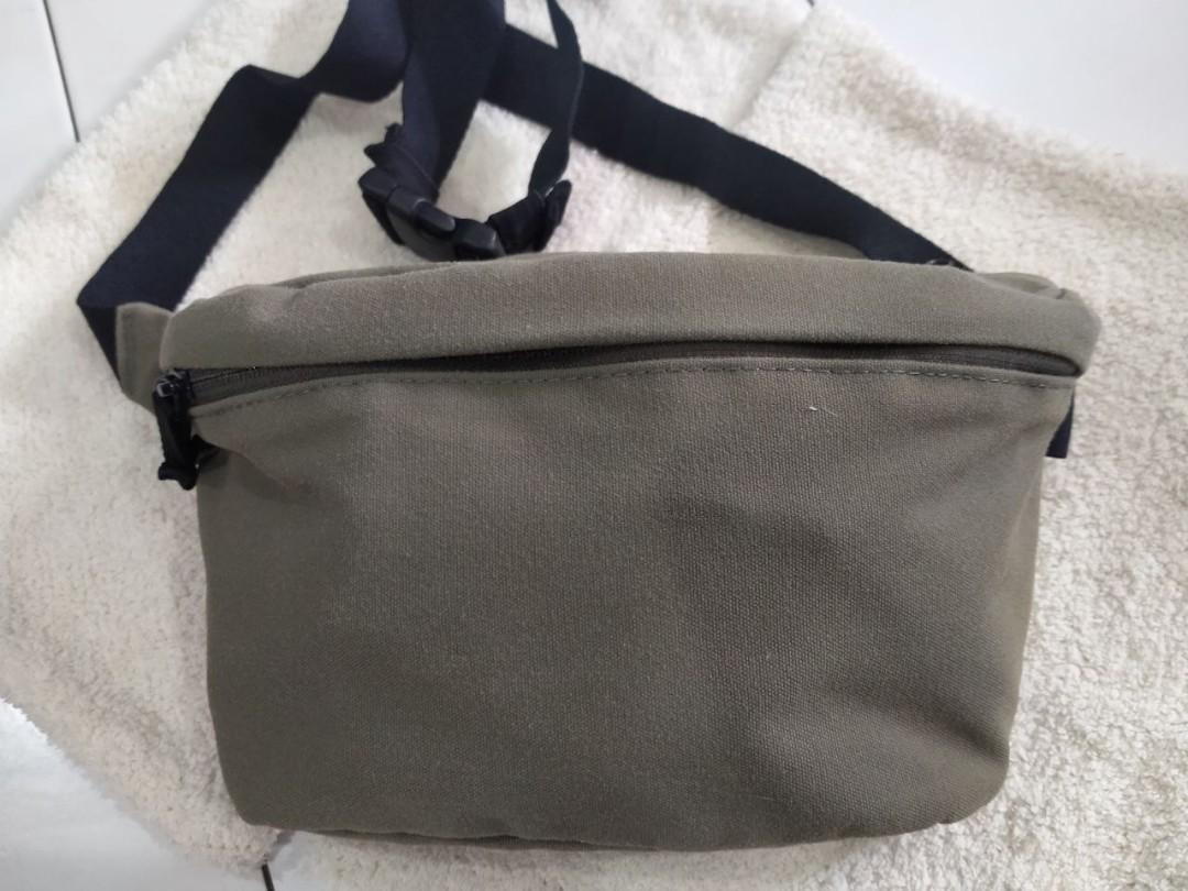 Robic Uniqlo Men Single Strap Pouch, Men's Fashion, Bags, Belt bags