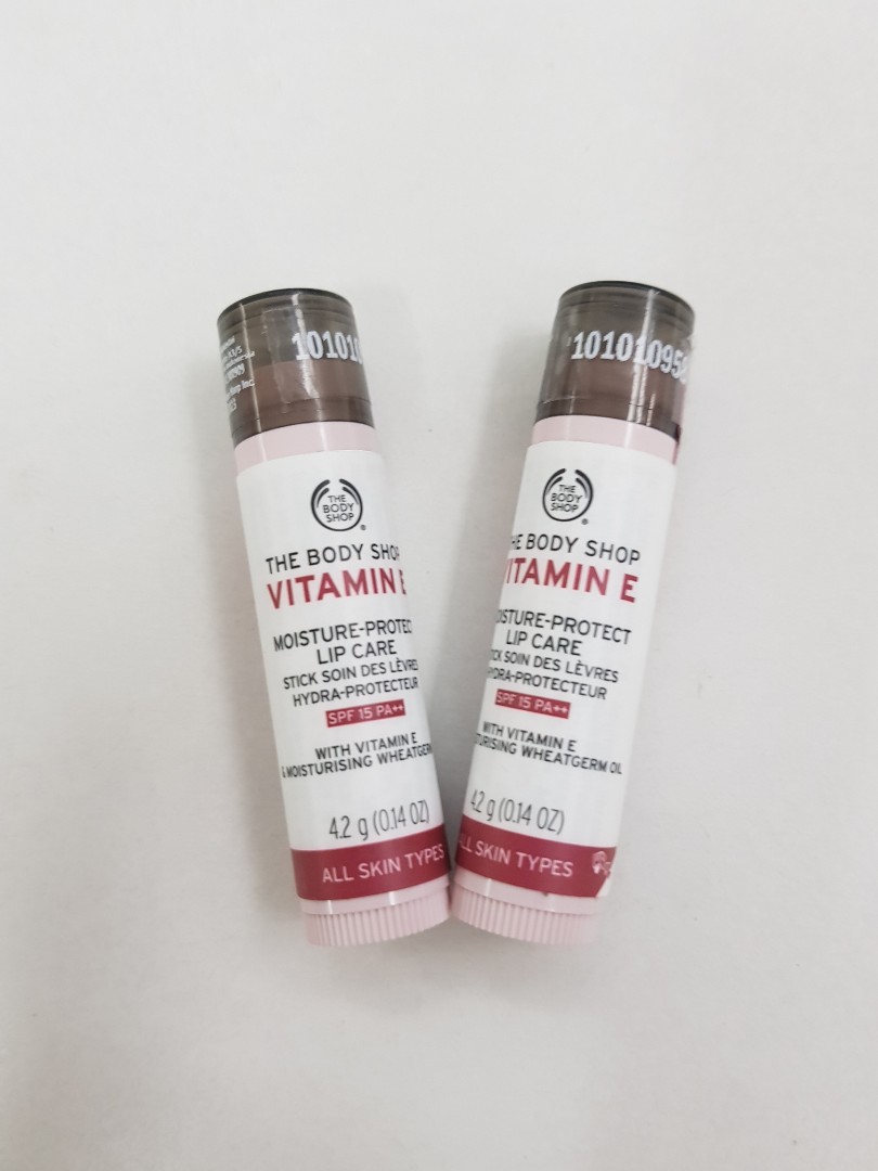 The Body Shop Vitamin E Lip Care Stick SPF 15, Kesehatan & Kecantikan