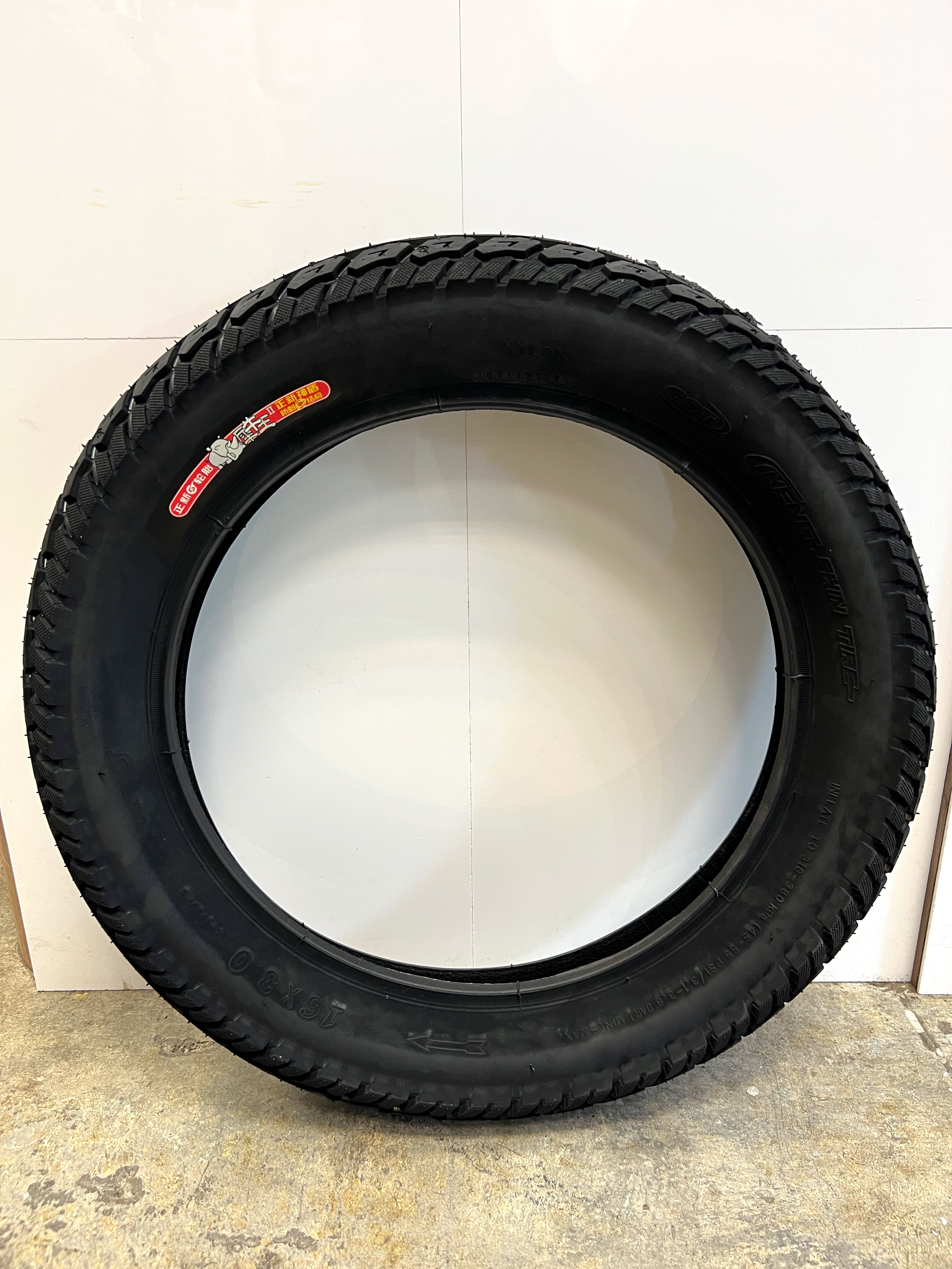 **Tyre CST Rhino v2 16x3.0 C1737 Ebike PAB SUV, Sports Equipment, PMDs