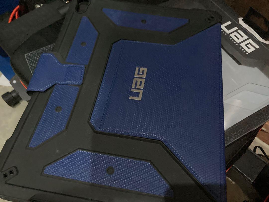 UAG Metropolis case for iPad Pro 12.9 inch (Category: Cases & Sleeves) located in Cainta. Submitted by herbiboy802 (Listing ID 1154775980, Image 2). Description: UAG Metropolis Case for iPad 12.9 inch 3rd Generation Rarely used because it was immediately replaced by an Apple Smart keyboard Folio Via grab/lalamove only; gcash or bank transfer upon pickup by rider Item is located at Cainta, Rizal Message me for more inquiries.
