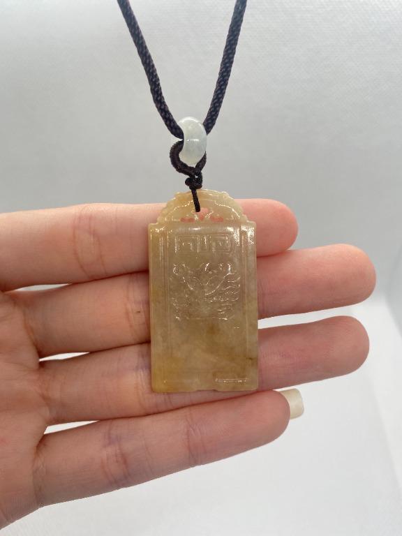Yellow best sale jade necklace