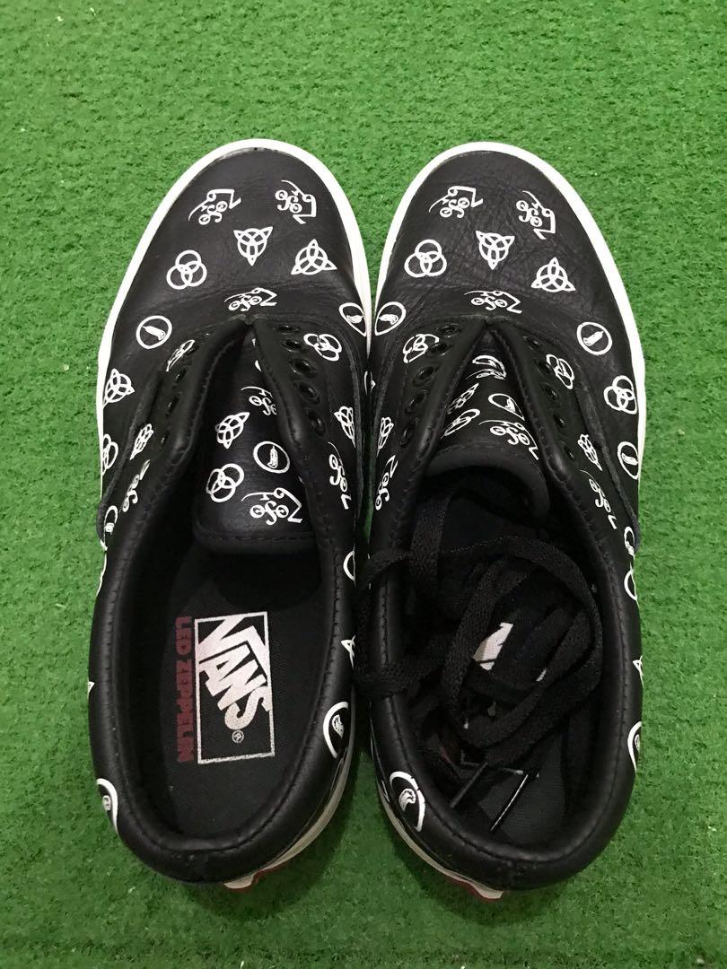 Vans led top