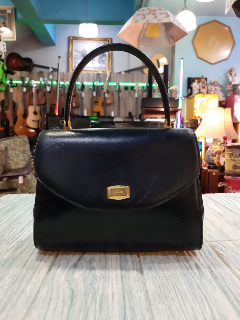 Vintage hotsell bally purse