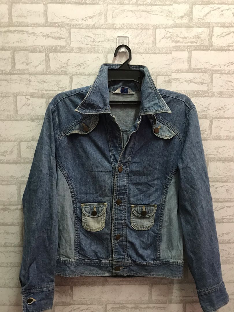 VINTAGE WRANGLER DENIM JACKET, Women's Fashion, Coats, Jackets and  Outerwear on Carousell