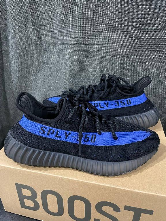 Adidas yeezy online hospital blue queens