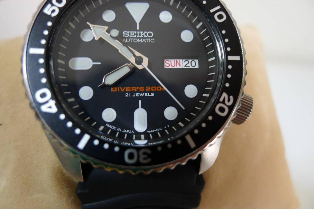 thumbnail image 2 of Replacement Black Dial With Luminous Markers For Seiko SKX007J Diver Watch - Japan Made 2 of 14