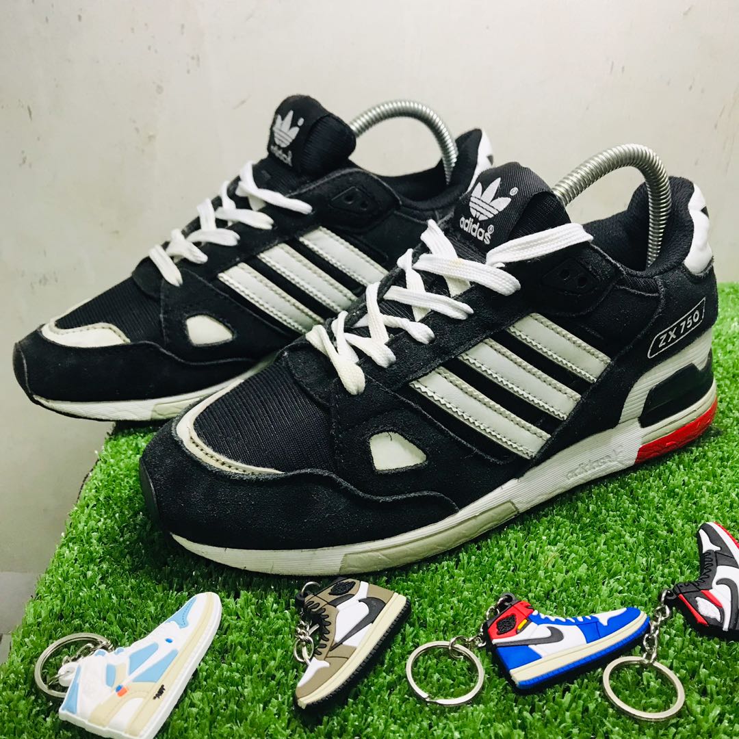 ADIDAS ZX 750 USED ITEM BUNDLE FREEGIFT KEYCHAIN SNEAKER