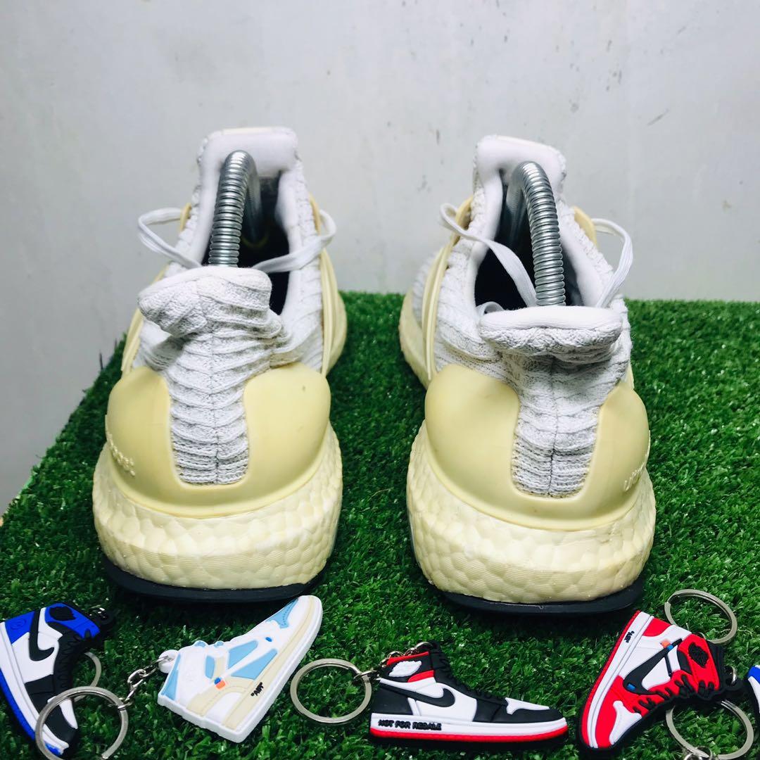 Ultra shop boost keychain