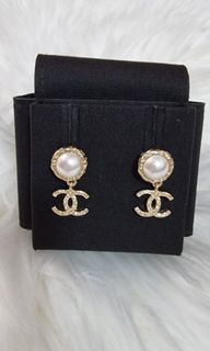 (Category: ) located in . Submitted by pinkyluxe (Listing ID 1154983129, Image 1). Description: .