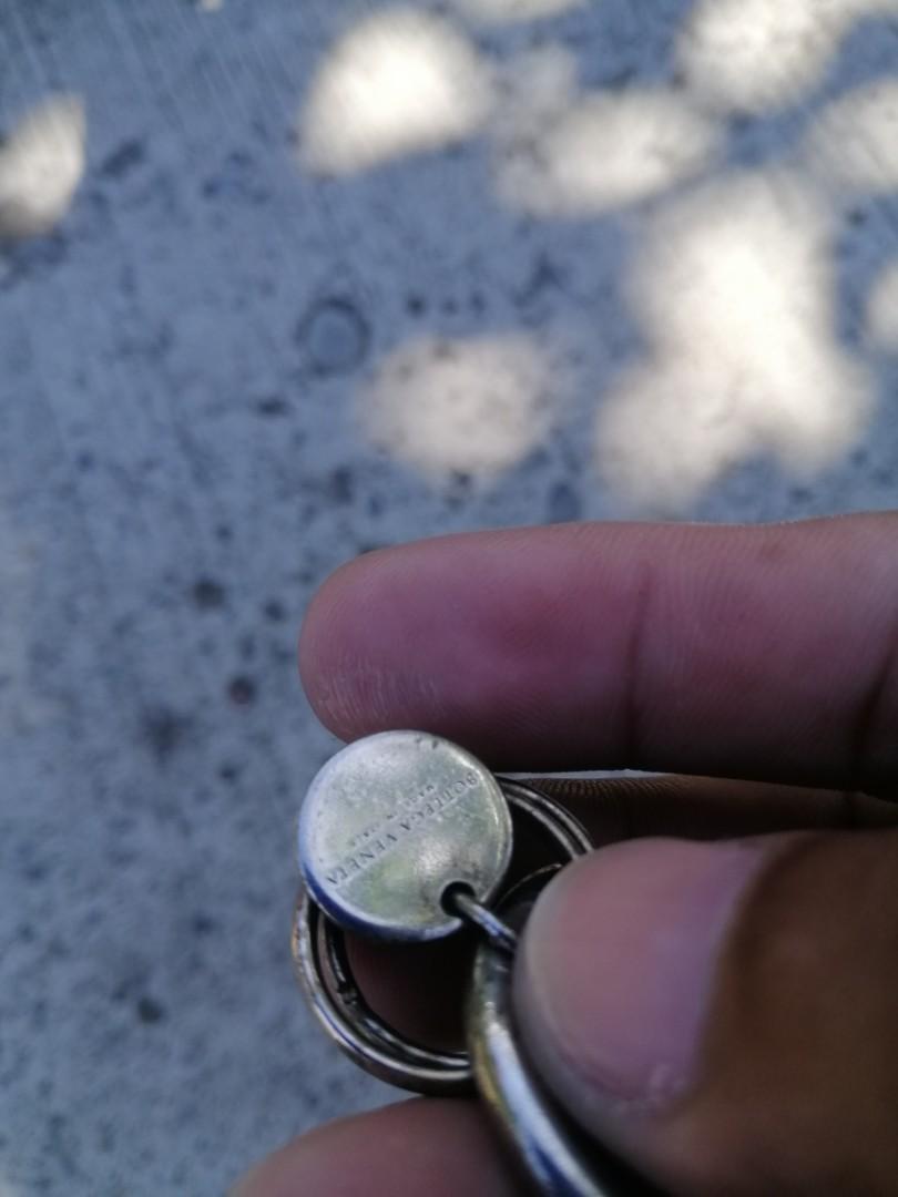 Bottega venetta key chain (Category: Luxury Bags & Wallets) located in Agoo. Submitted by omaethrift (Listing ID 1154951507, Image 3). Description: Lagayan ng susi.