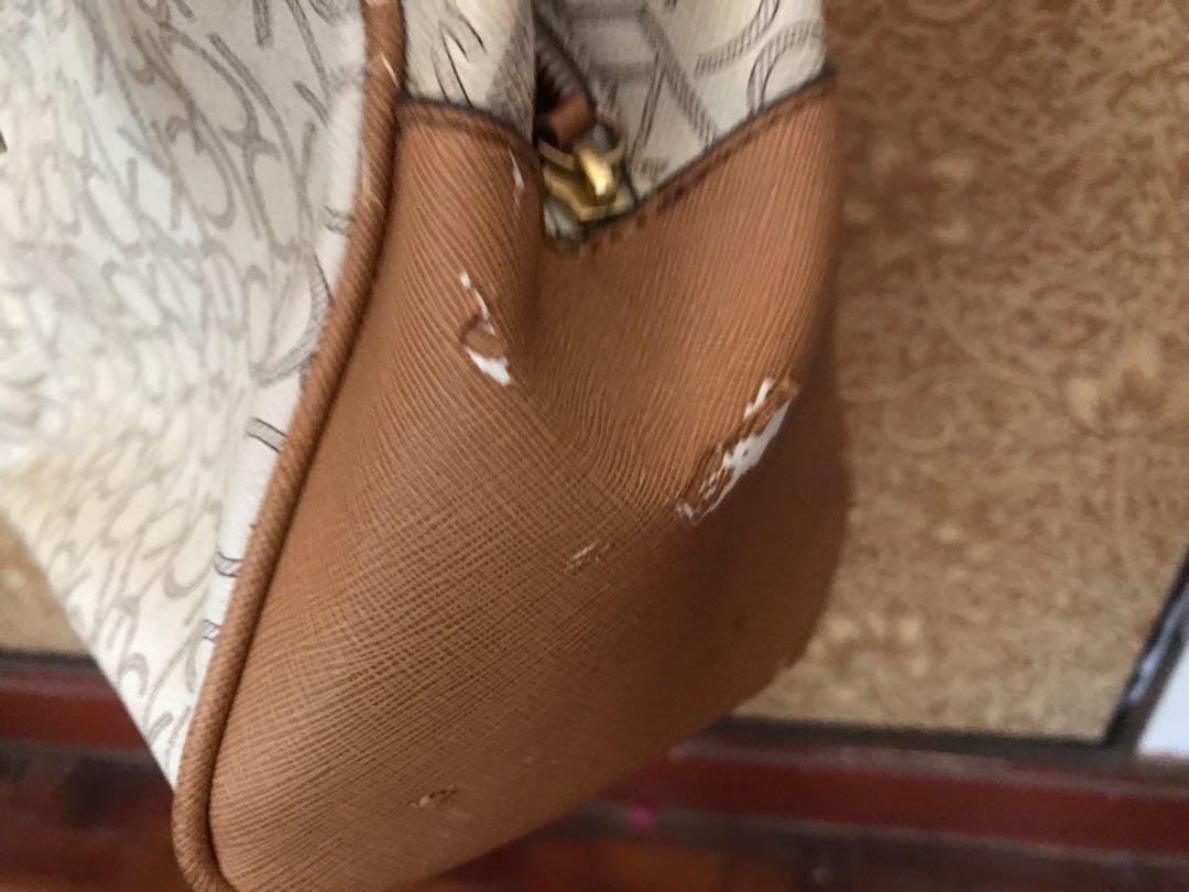 Calvin Klein Hudson Shopper Bag in Beige White