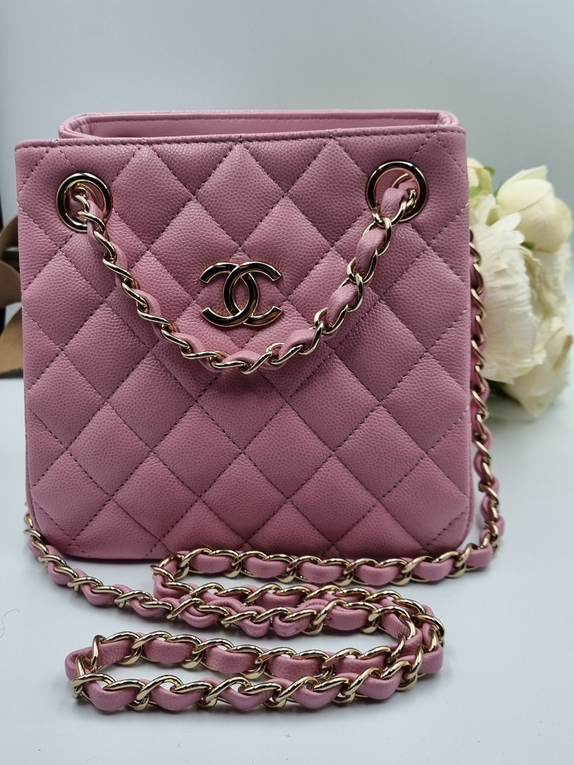 New Chanel 22S Light Pink Mini Rectangle Caviar Leather Vanity Case Classic  Mirror Light Gold Hardware bag handbag purse, Women's Fashion, Bags &  Wallets, Cross-body Bags on Carousell