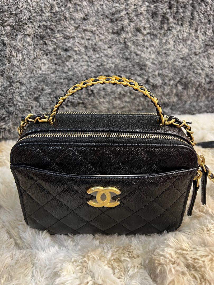 Chanel Bag vanity with Handel 22S, Women's Fashion, Bags & Wallets ...