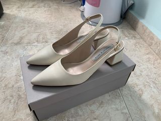 (Category: ) located in . Submitted by shopaholic4 (Listing ID 1154956586, Image 1). Description: .