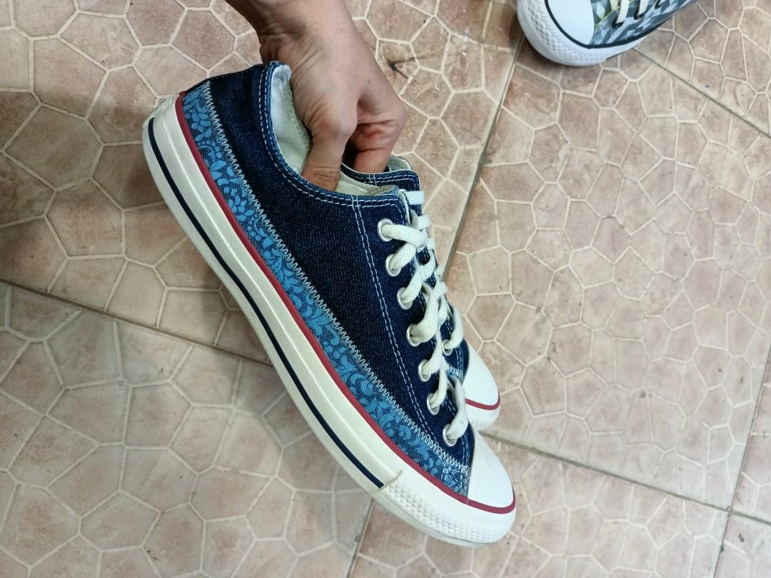 converse shoes for walking