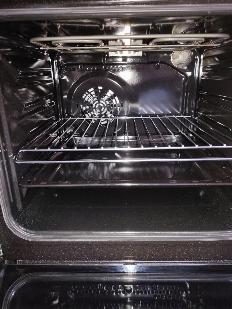 Electrolux Builtin oven (warranty), TV & Home Appliances, Kitchen