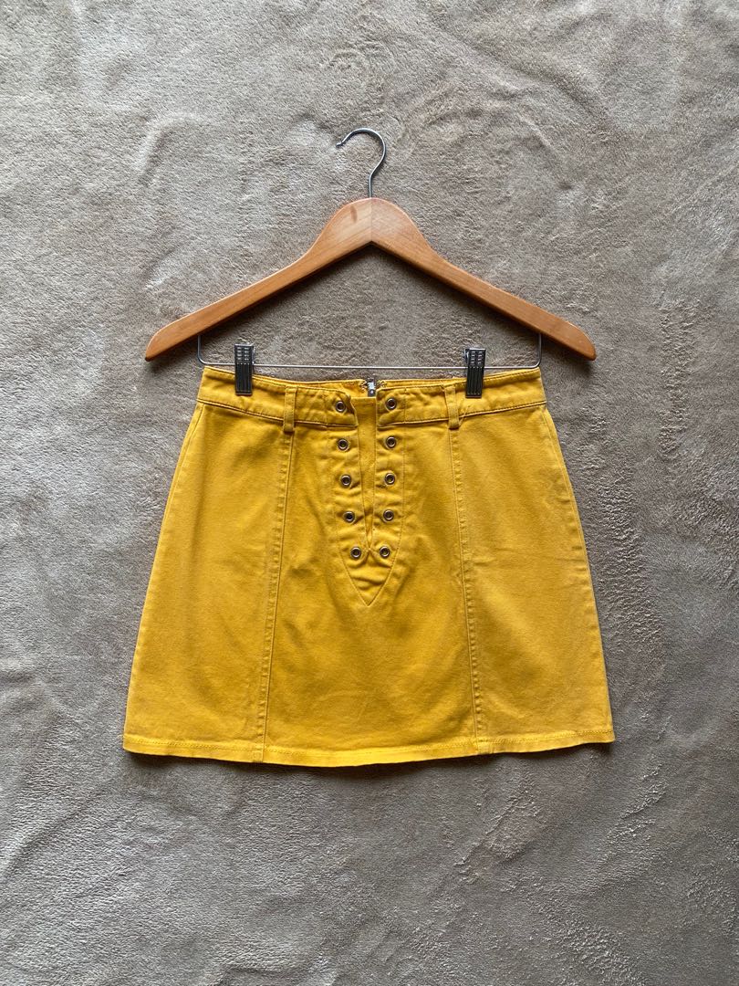 Forever 21 mustard skirt Women s Fashion Bottoms Skirts on
