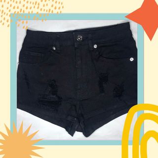 (Category: ) located in . Submitted by deeclutteredcloset (Listing ID 1155083221, Image 1). Description: .