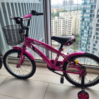 (Category: ) located in . Submitted by sglobal01 (Listing ID 1154946178, Image 1). Description: .