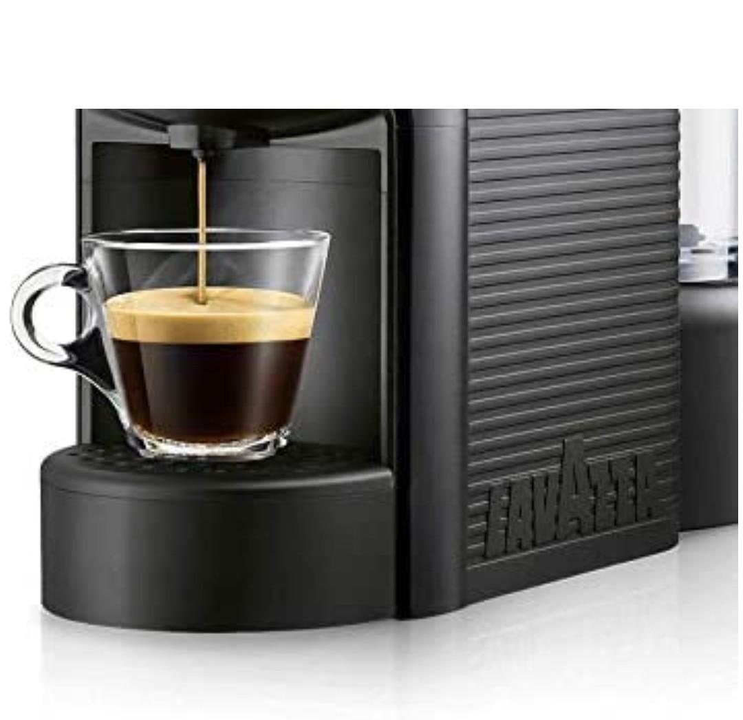 Lavazza A Modo Mio Jolie Espresso Coffee Machine, Black, TV & Home