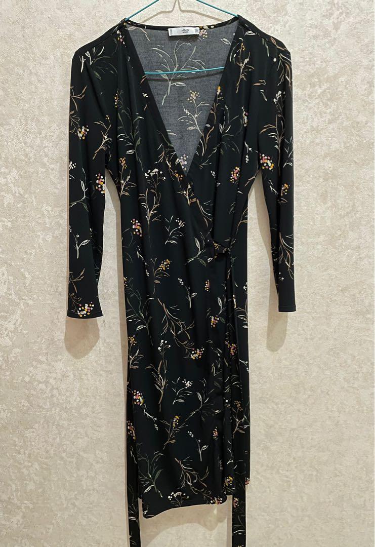 MANGO black floral wrap dress, Fesyen 
