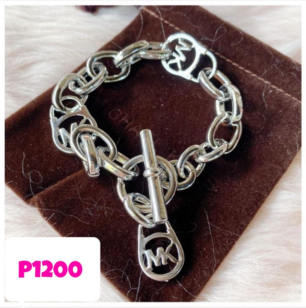 Michael Kors Charm Logo Bracelet Silver, Women's Fashion, Jewelry &  Organizers, Bracelets on Carousell