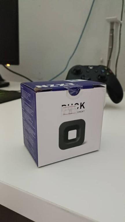 NZXT puck headphone holder purple