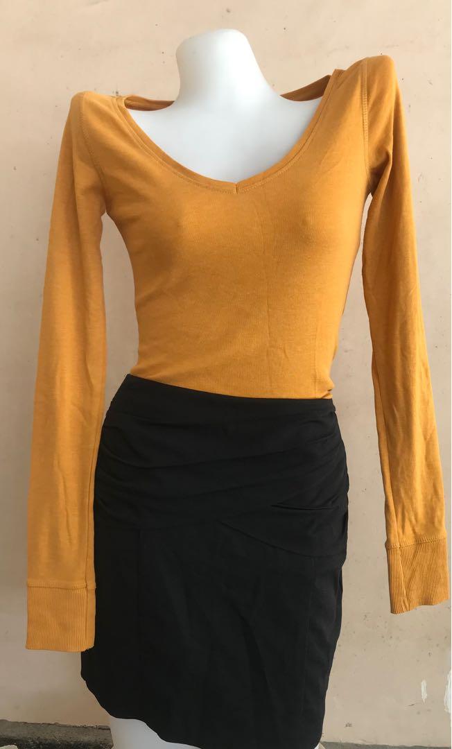 Pullover and skirt (Category: Sets or Coordinates) located in Bulacan. Submitted by meinkathleenfr (Listing ID 1155075105, Image 1). Description: Blouse is S on tag fom terranova. Skirt is S on tag too from forever21. Can fit Xs- S.