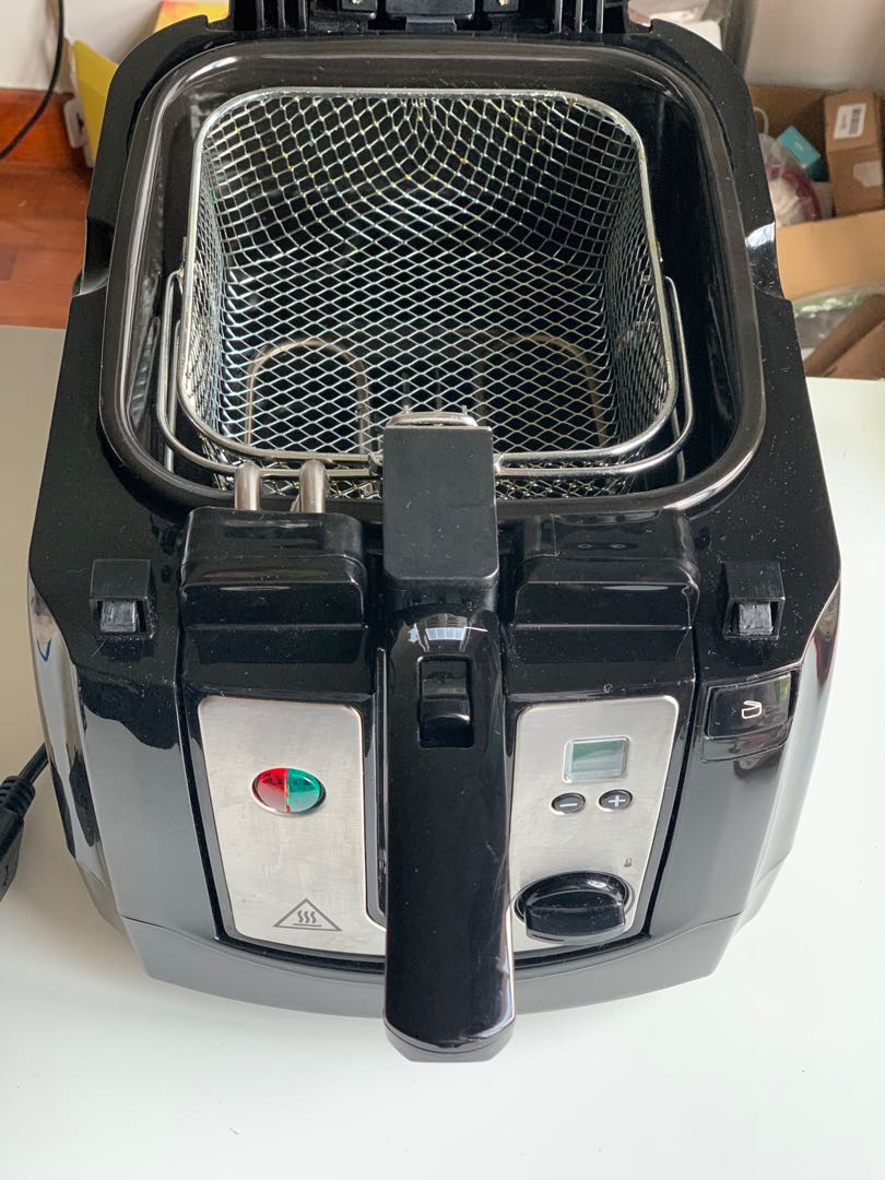 Russell Hobbs Digital Deep Fryer 24580 Review