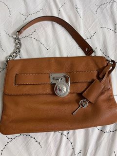 (Category: ) located in . Submitted by elizabethpg (Listing ID 1154943657, Image 1). Description: .