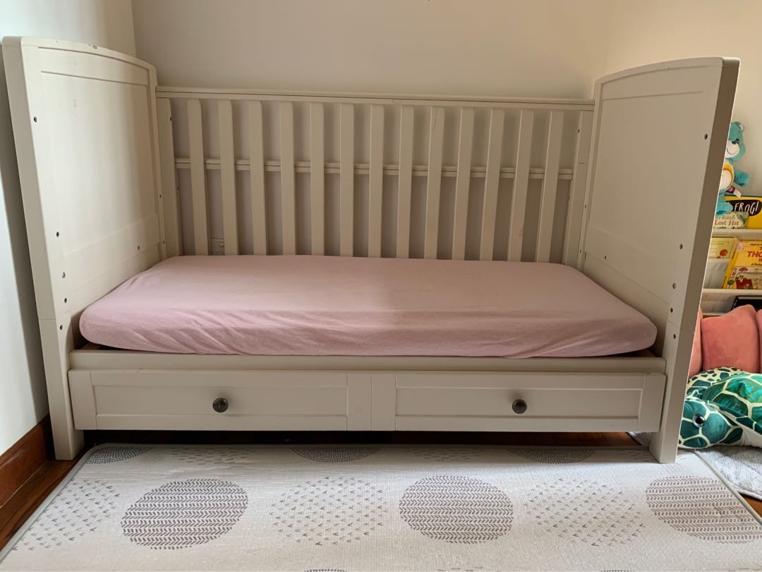 Silver cross nostalgia outlet cot bed