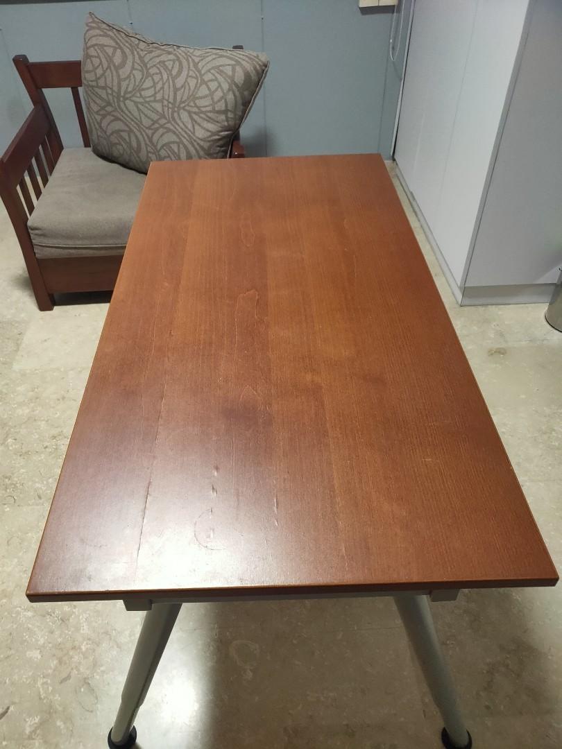 Study table (Category: Tables & Sets) located in Singapore. Submitted by hoyden66 (Listing ID 1155112083, Image 3). Description: - sturdy table -well used Self collection at toa payoh lor 4.